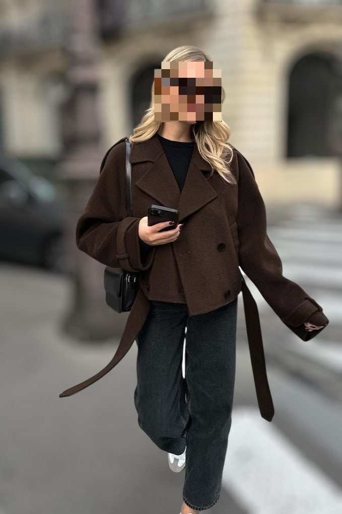 كوت نسائي مع حزام و أزرار (الطول اختياري)